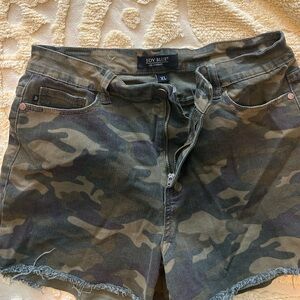 Judy Blue Camouflage Shorts Stretchy XL